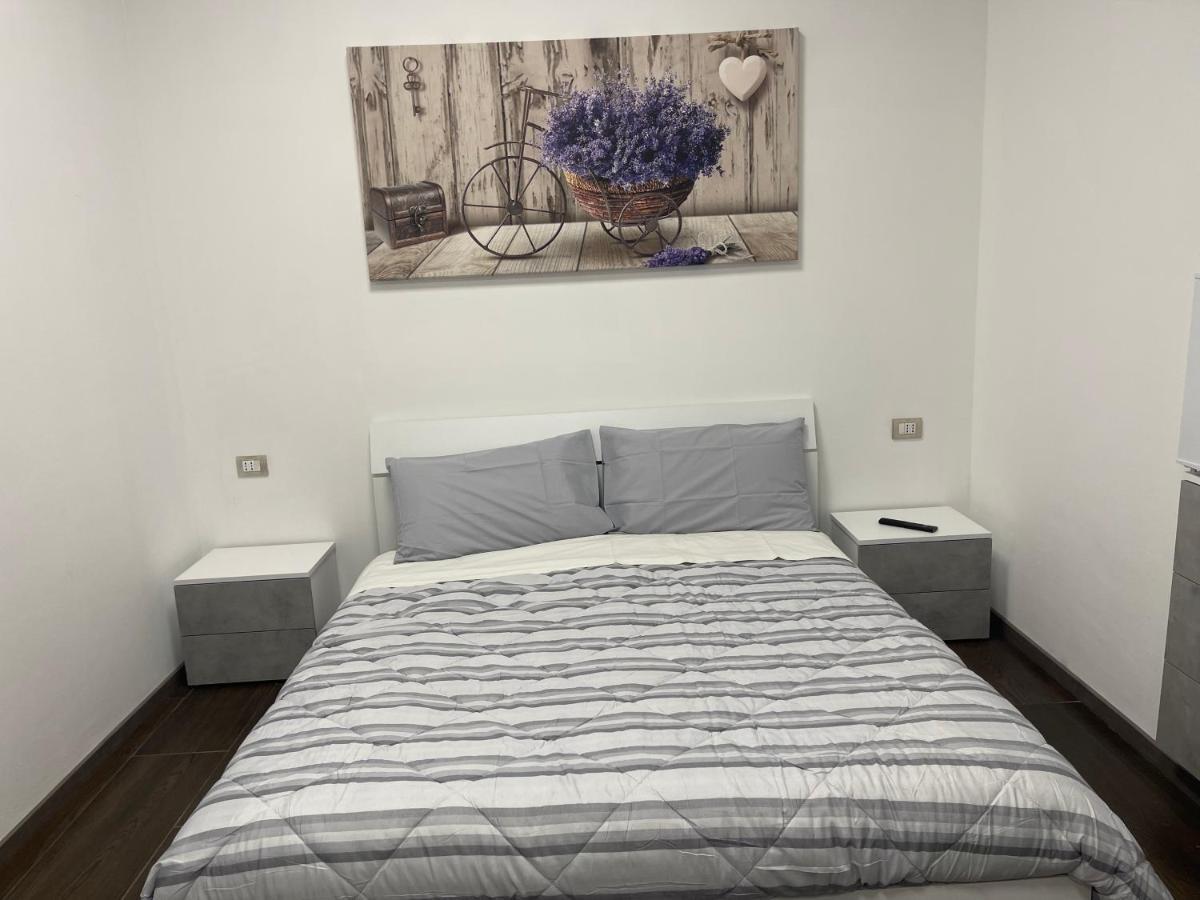 Maura'S B&B Gallarate Exteriör bild